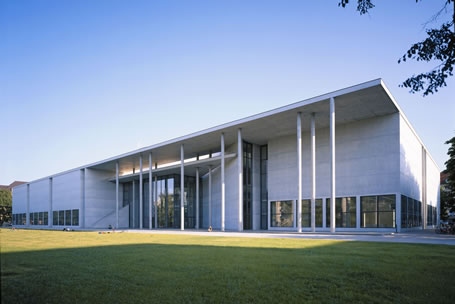 Die Sammlung Moderne Kunst präsentiert ihre Schätze in der Pinakothek der Moderne