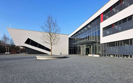 Beispielhaft für den Hochschulausbau in Bayern: Neubau auf dem Campus der Universität Bayreuth