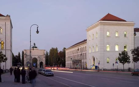 Ludwig-Maximilians-University of Munich - Lehrturm Ludwigstraße