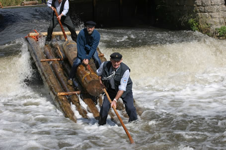 Raftman on the river Rodach