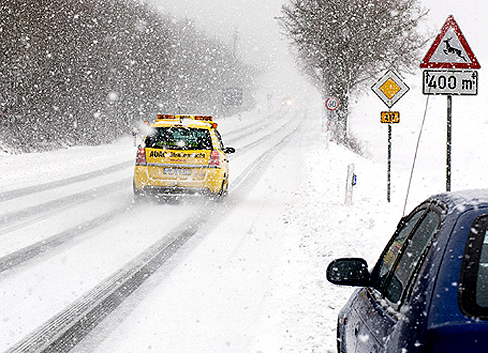 Starker Schneefall in Bayern: Der Bayerische Rundfunk und Antenne Bayern informieren über Unterrichtsausfall