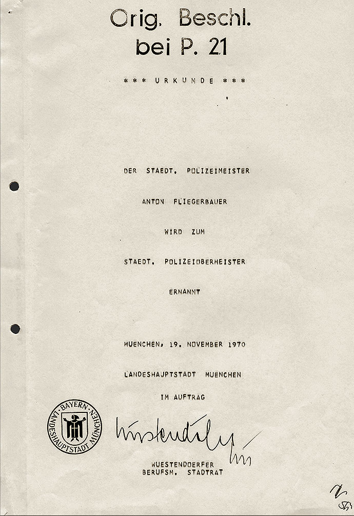 4) Urkunde zur Ernennung Anton Fliegerbauers zum Polizeiobermeister, München, 19. November 1970
