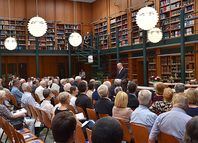 Institut Fur Bayerische Geschichte Feiert 70 Jahriges Jubilaum