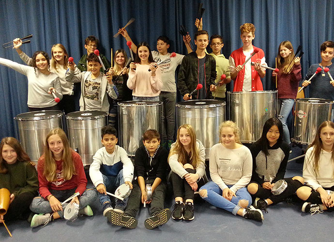 Schlaginstrumente spielten eine zentrale Rolle bei den Darbietungen der jungen Ensembles