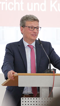 Kultusminister Bernd Sibler