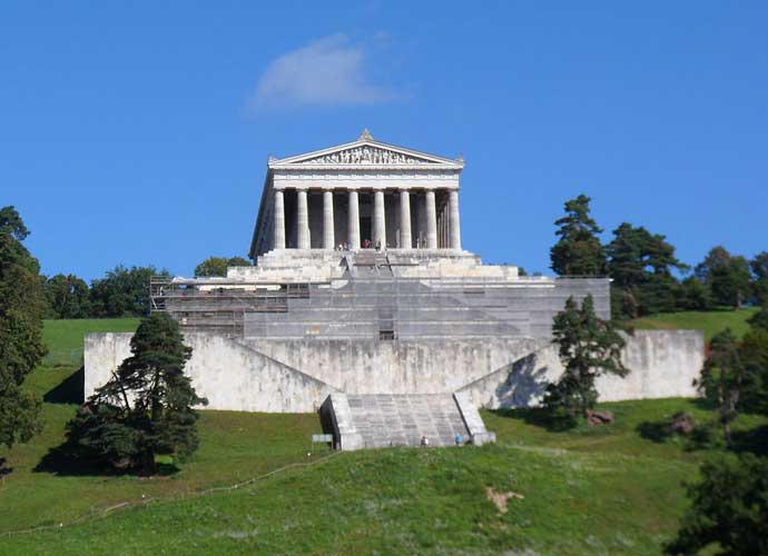 Die Walhalla ist einer der großen Monumentalbauten von König Ludwig I.