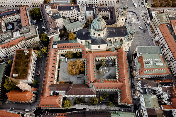 Das Dienstgebäude des Bayerischen Staatsministeriums für Wissenschaft und Kunst in der Salvatorstraße in München