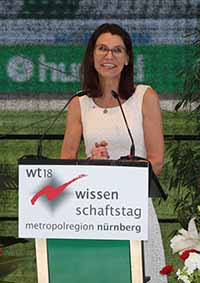 Wissenschaftsministerin Kiechle bei der Eröffnungsrede