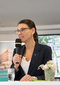 Wissenschaftsministerin Prof. Dr. med. Marion Kiechle bei ihrer Rede