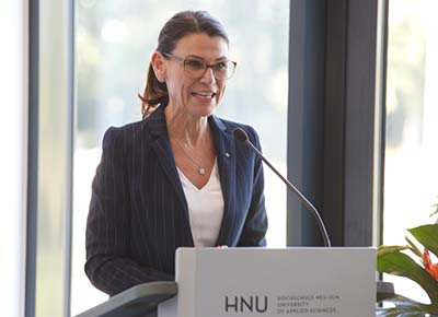 Wissenschaftsministerin Prof. Dr. med. Marion Kiechle bei der Eröffnungsrede