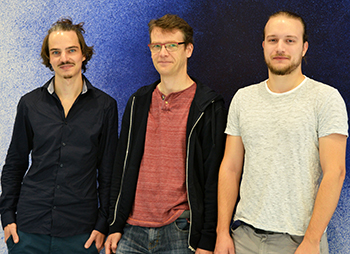 Die Preisträger der OTH Regensburg: (von links) David Rauber, Prof. Dr. Christoph Palm und Robert Mendel