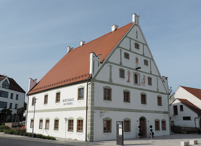 Die Sanierung der Hofmarktaverne in Erdweg ist eine der geförderten Maßnahmen
