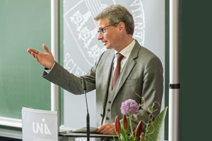 Wissenschaftsminister Bernd Sibler