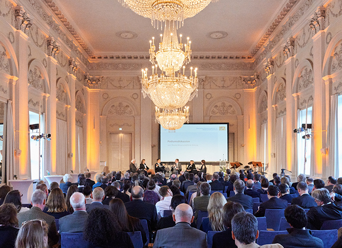 Rund 200 Gäste waren zur Jubiläumsfeier in die Münchner Residenz gekommen
