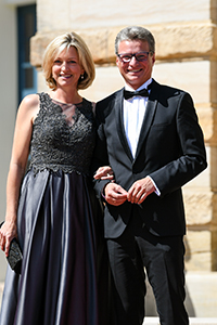 Kunstminister Bernd Sibler besuchte in Begleitung seiner Frau Michaela die Premierenvorstellung