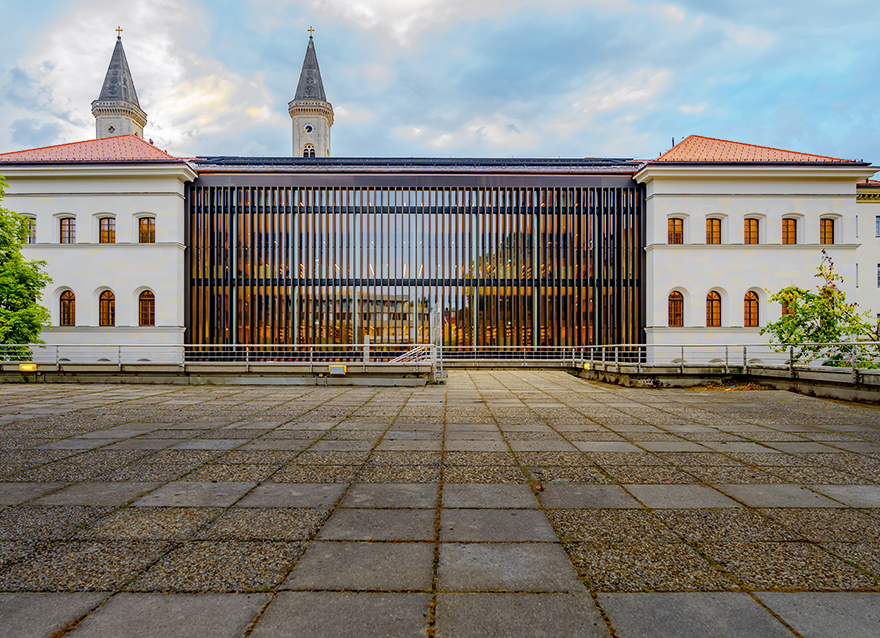 Das Philologicum der Ludwig-Maximilians-Universität München beherbergt die philologischen Bibliotheken der Exzellenzuniversität