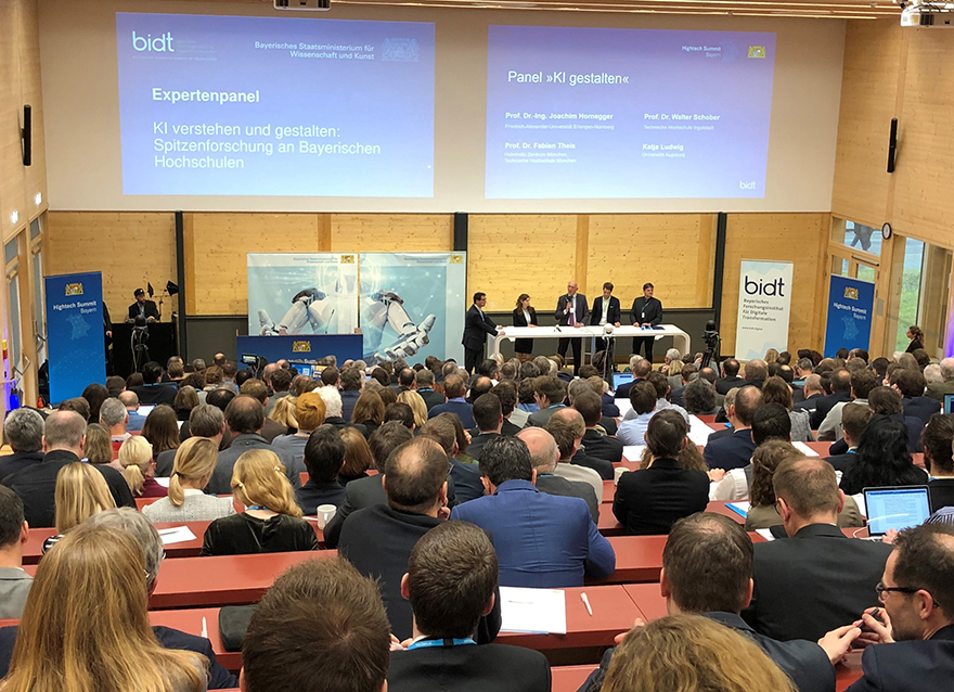 Auf Einladung von Ministerpräsident Dr. Markus Söder trafen sich Fachexperten im Bereich der Zukunftstechnologien zum Hightech Summit Bayern