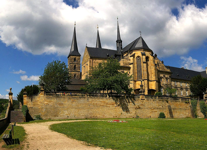 Das imposante Gebäudeensemble des ehemaligen Klosters St. Michael auf dem Michaelsberg ist prägend für die Welterbestadt Bamberg