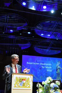 Kunstminister Bernd Sibler spricht bei der Verleihung der Bayerischen Staatspreise für Musik und der Medaillen für herausragende Verdienste um die Laienmusik