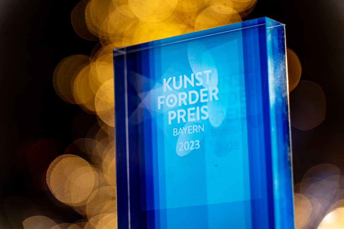 Trophäe der 59. Verleihung der Bayerischen Kunstförderpreise (© Axel König/StMWK)